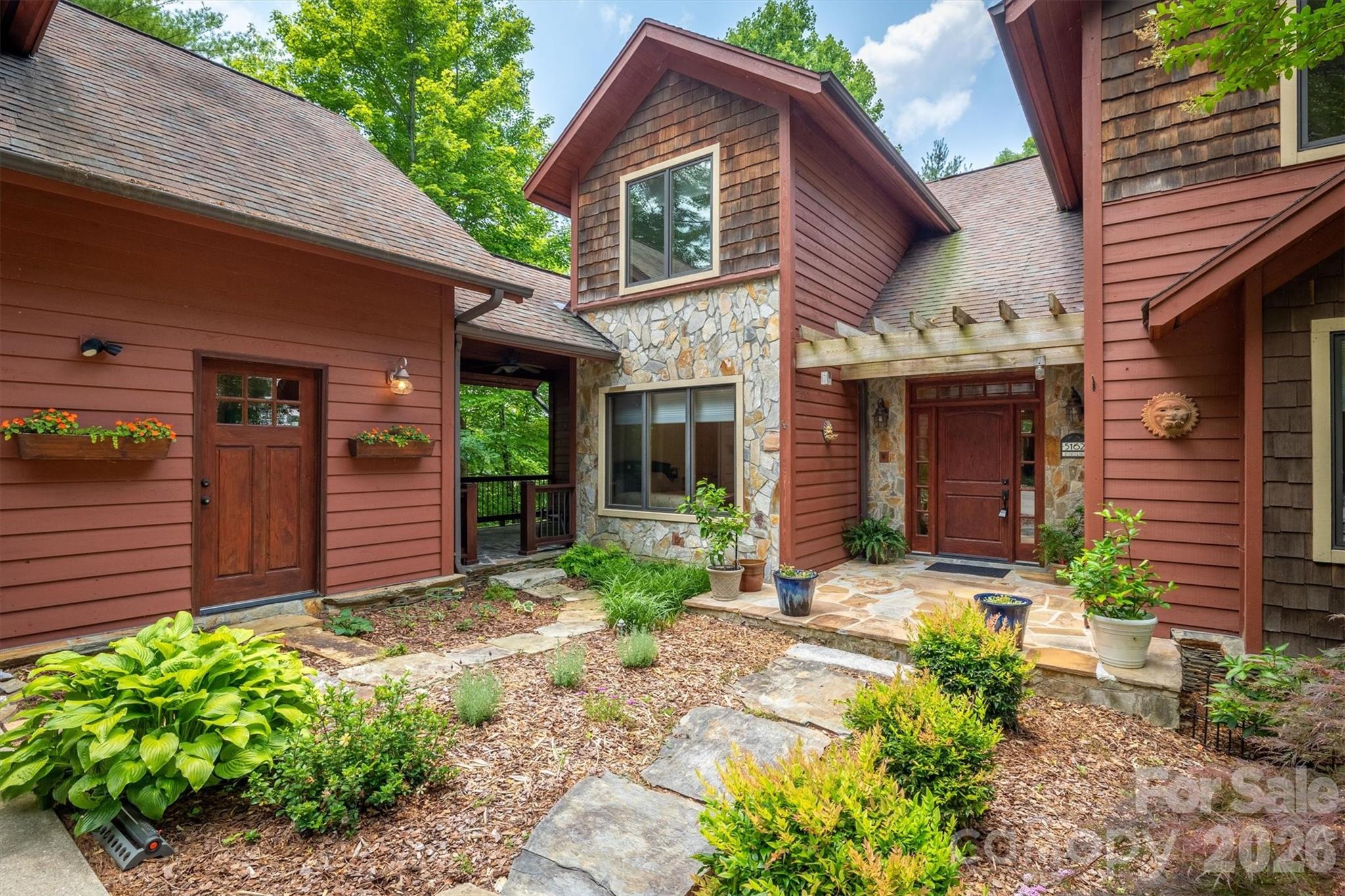 5162 Beech Bluff Drive