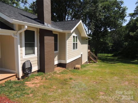 A home in Conover