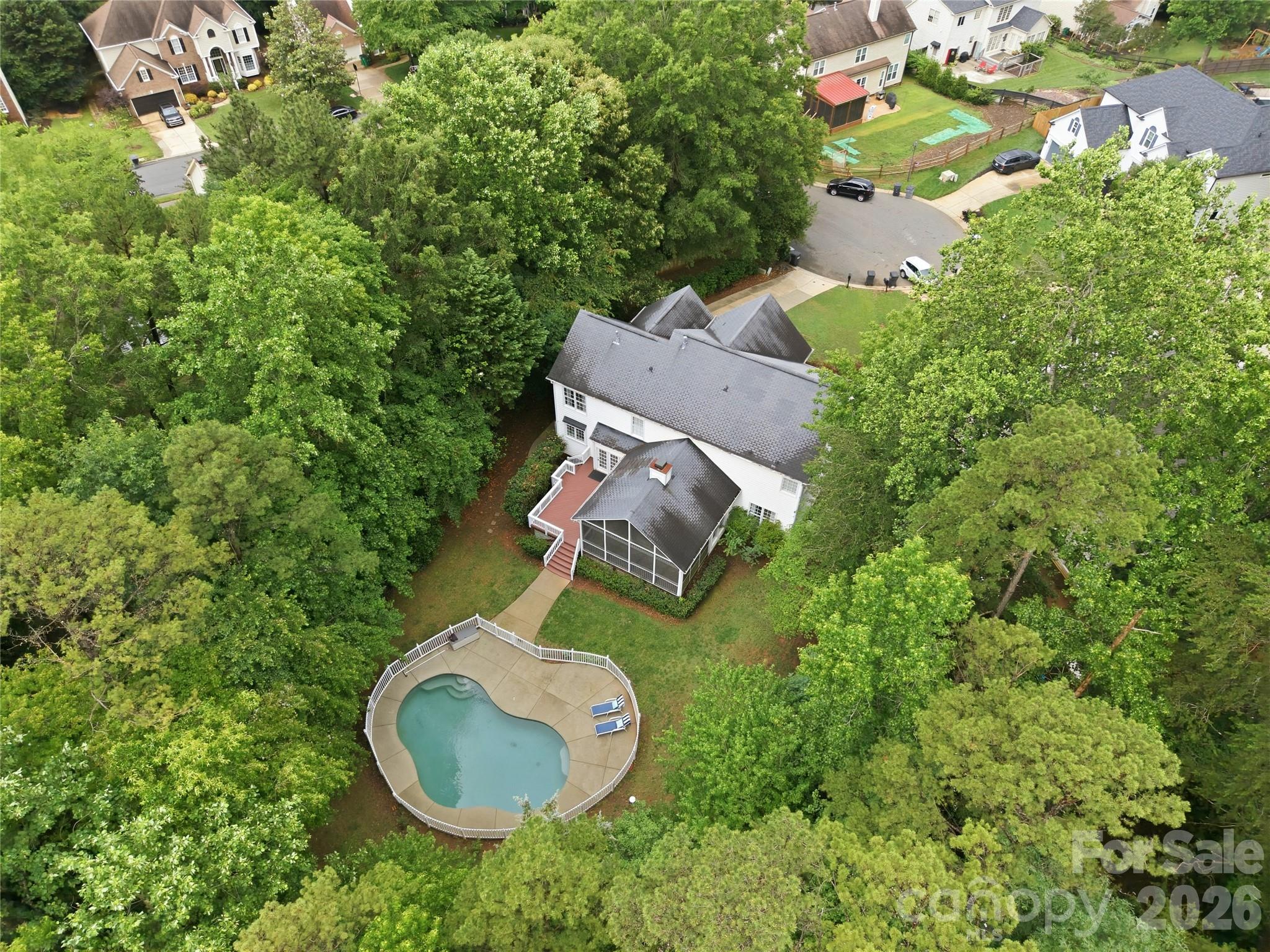 2605 Marmot Point Lane