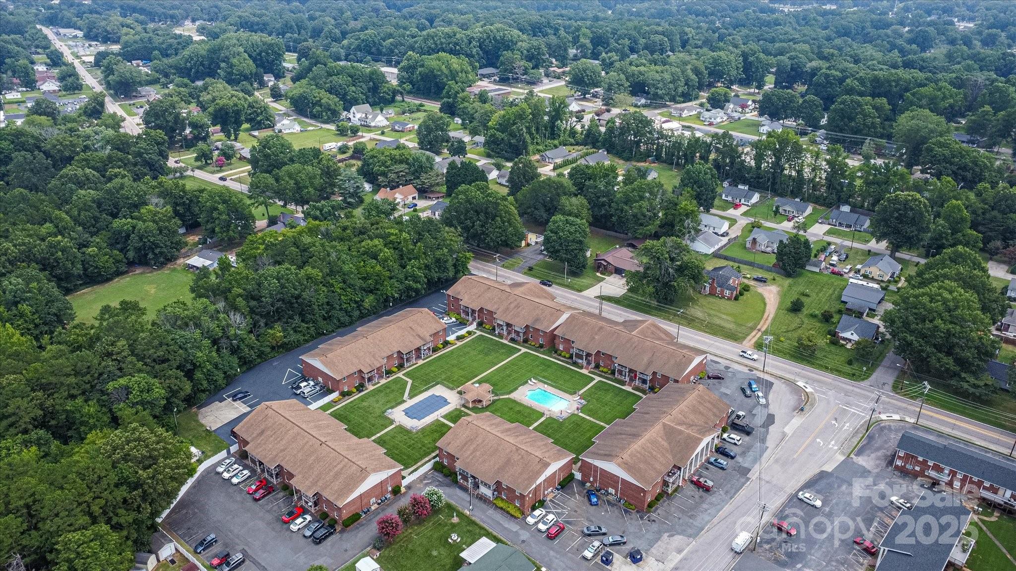 Carriage House - Residential