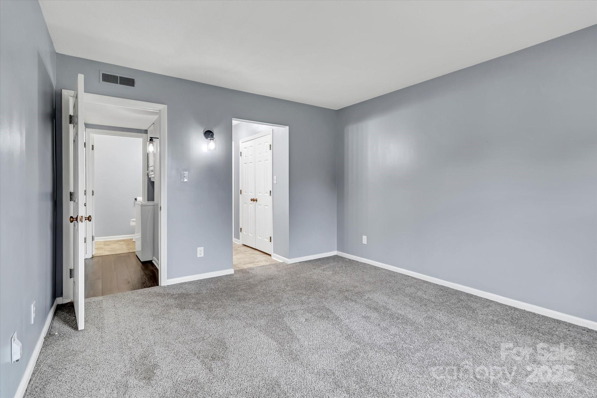 Carriage House - Residential