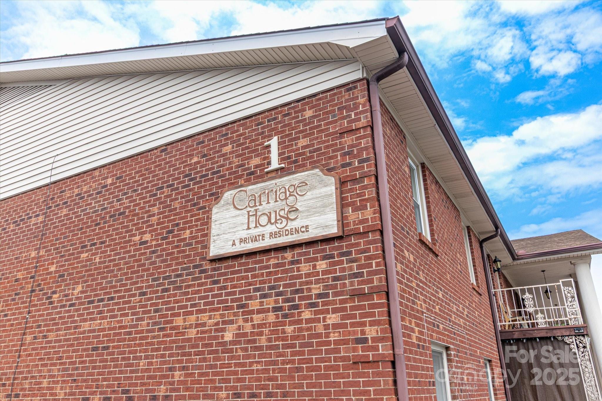 Carriage House - Residential