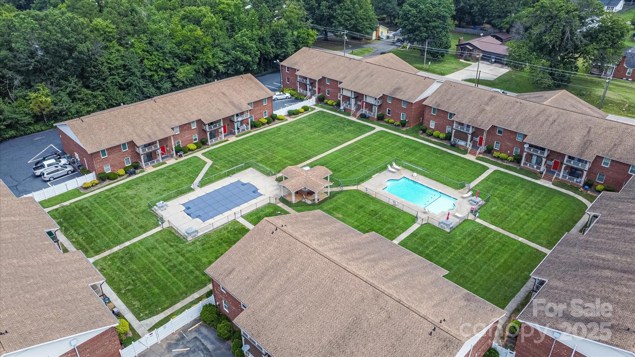 Carriage House - Residential
