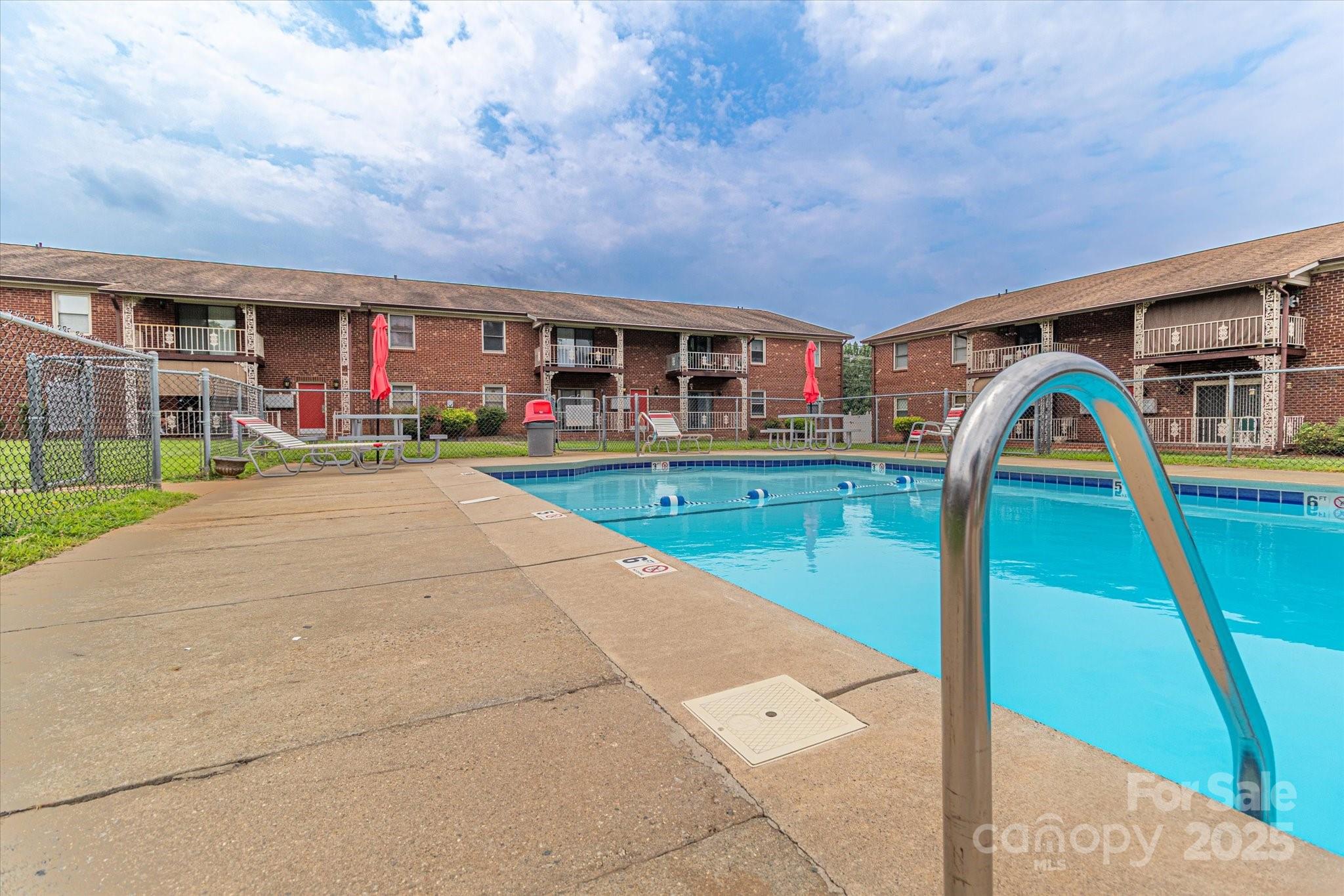 Carriage House - Residential