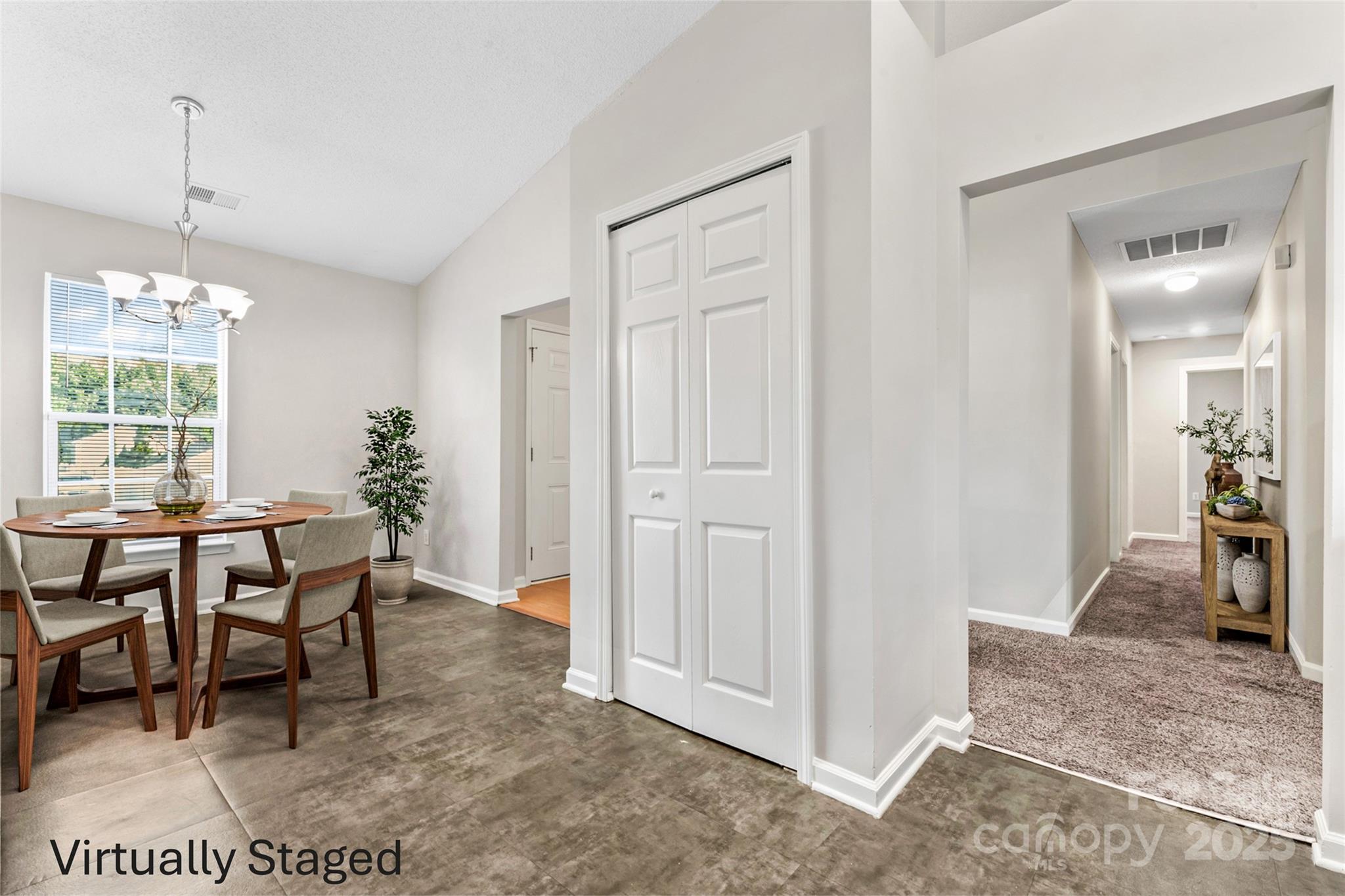 8724 Tweedsmuir Glen Lane