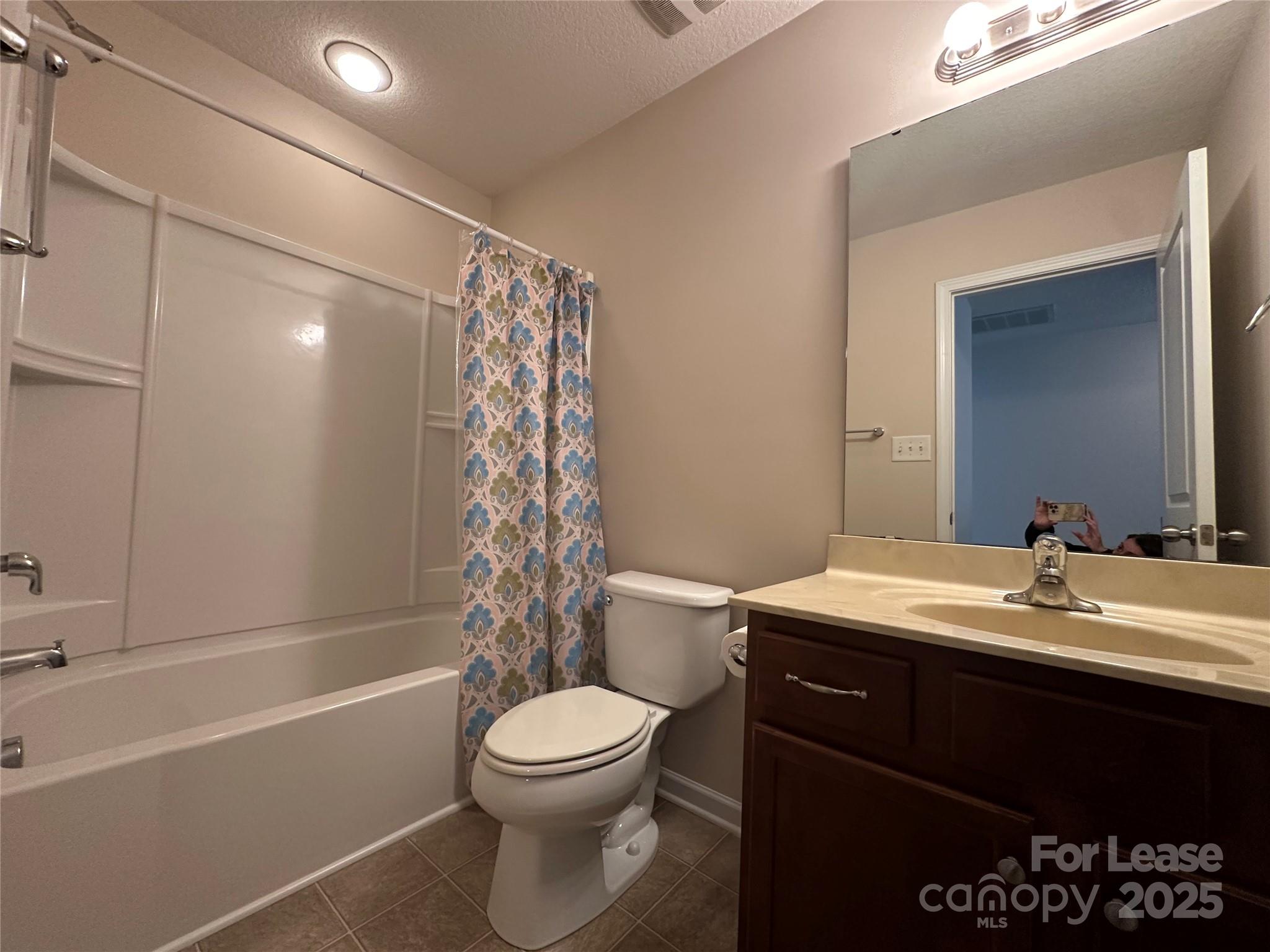 Hubbard Falls - Residential Lease