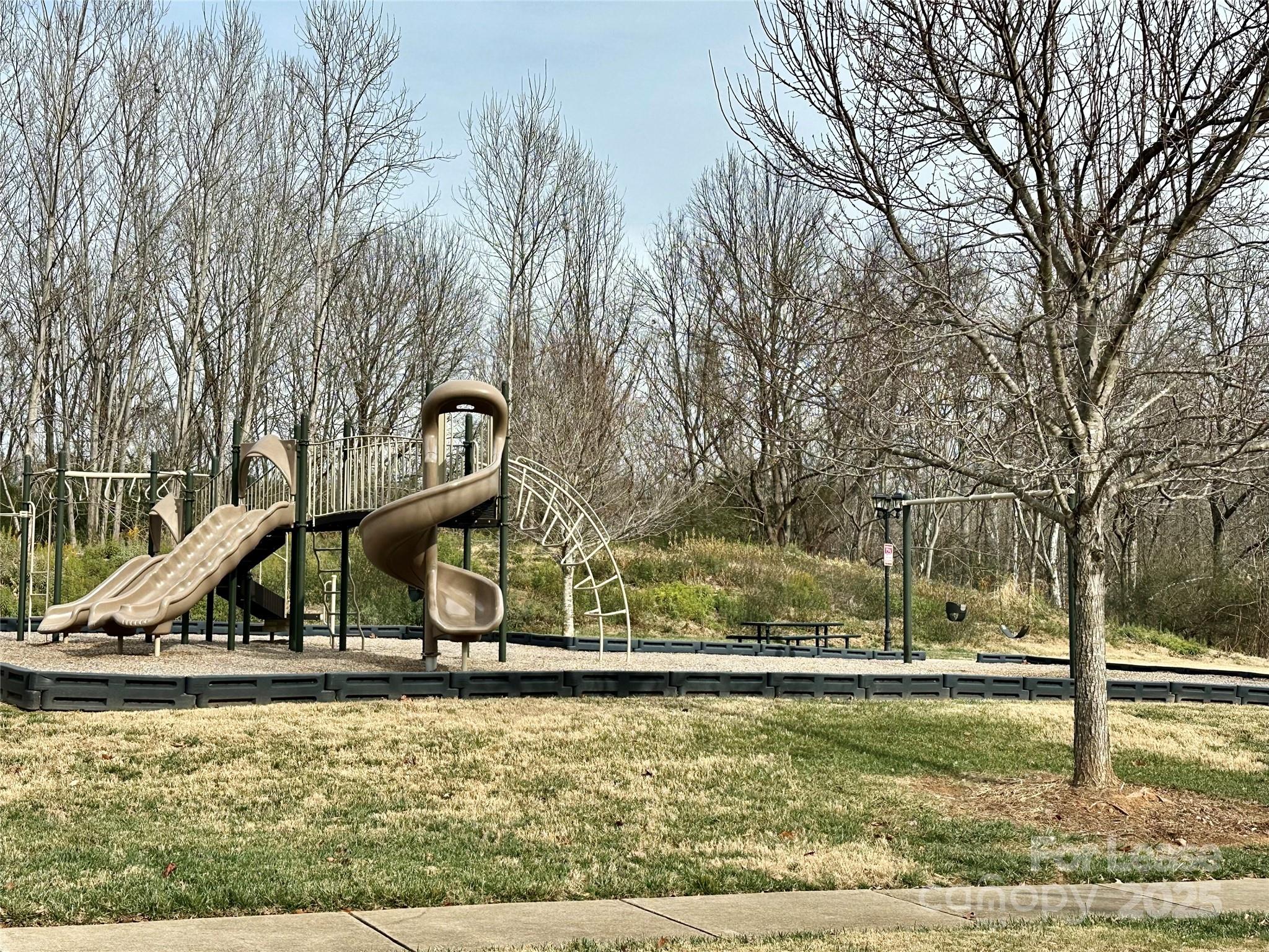 Hubbard Falls - Residential Lease