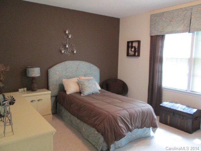 Country Club Hills - Residential