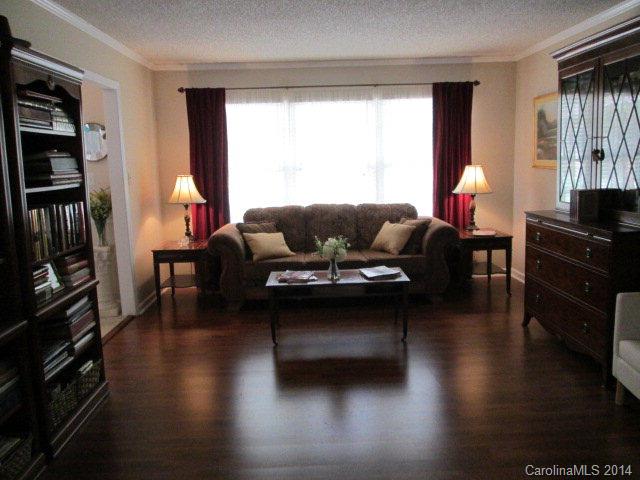 Country Club Hills - Residential