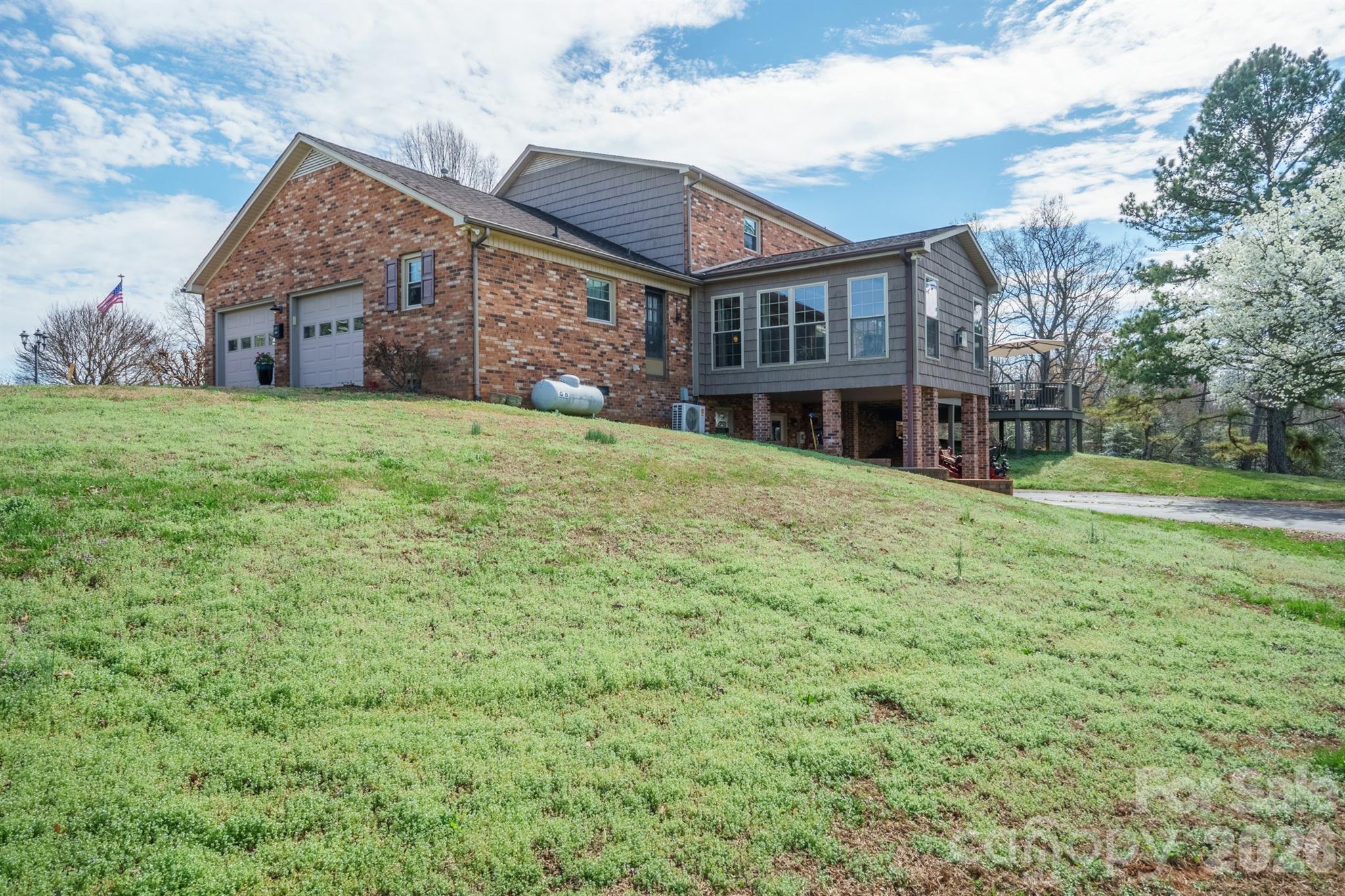 1924 Buck Shoals Road