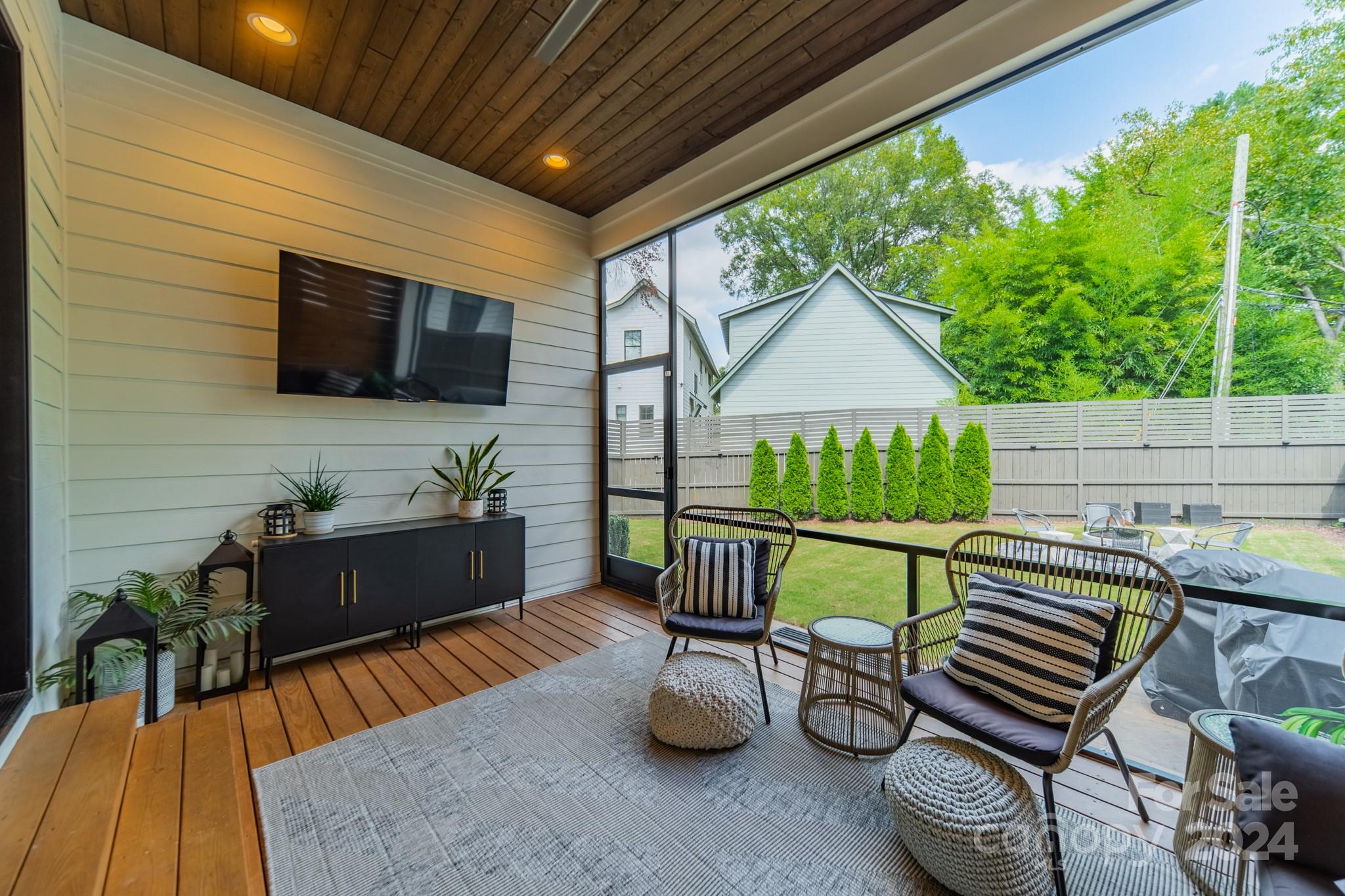 The Arts District - Residential