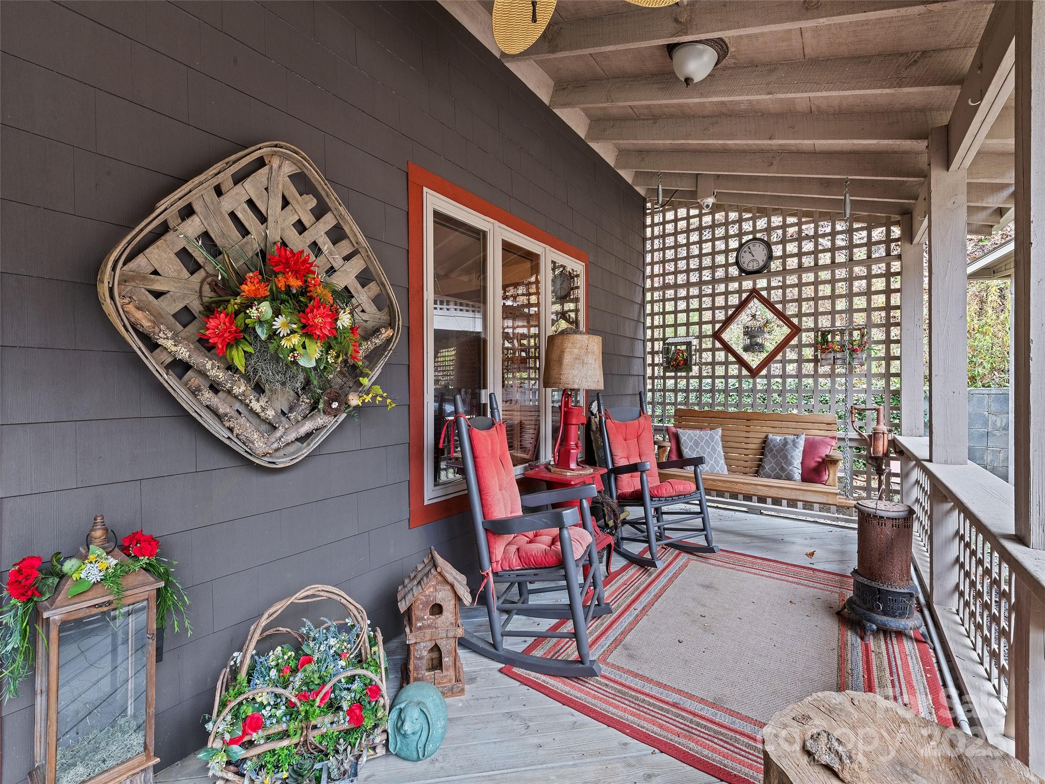 41 Cottontail Lane