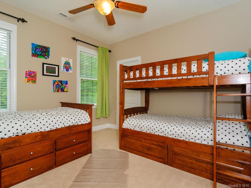 Vista At Bills Mountain - Residential