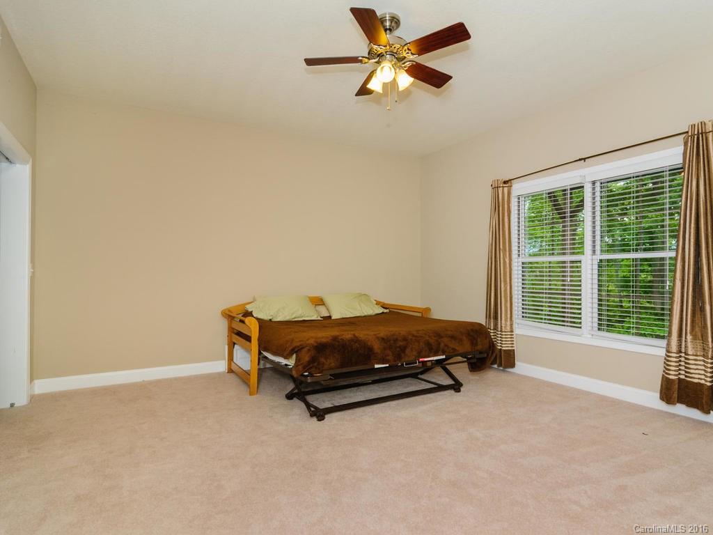 Vista At Bills Mountain - Residential