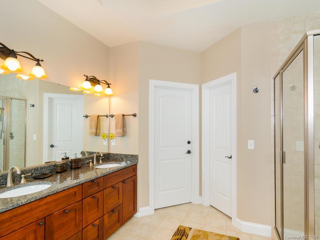 Vista At Bills Mountain - Residential