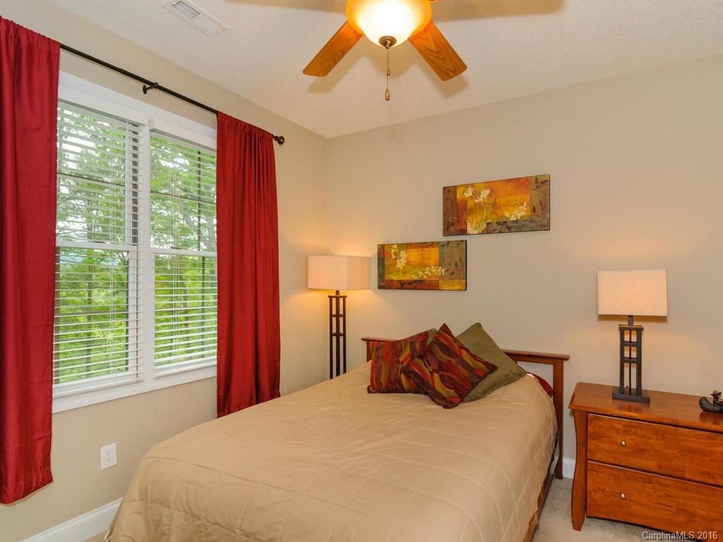 Vista At Bills Mountain - Residential