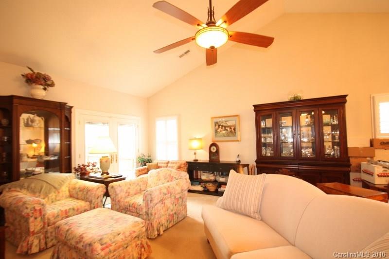 Willow Pond - Residential