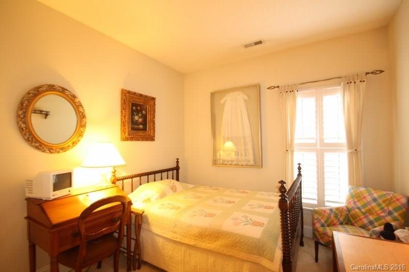 Willow Pond - Residential