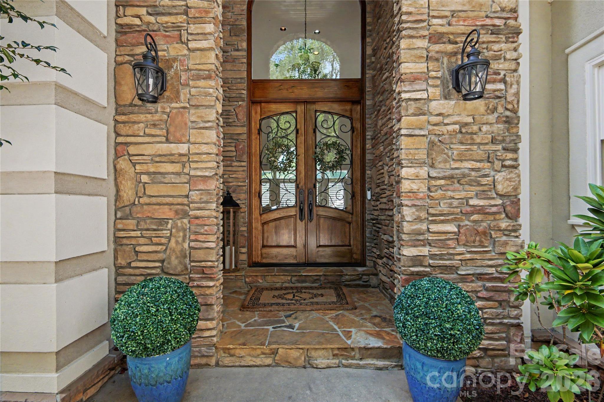21300 Blakely Shores Drive