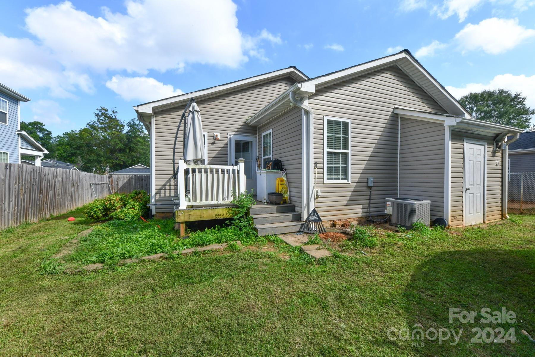 Glenn Oaks - Residential