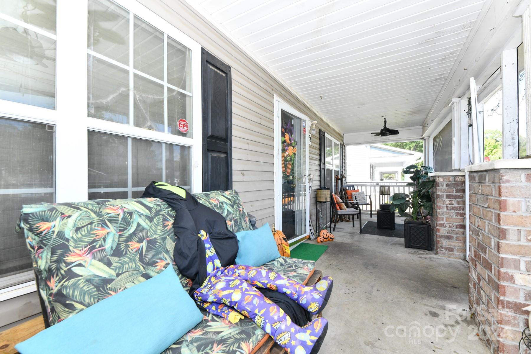 Glenn Oaks - Residential