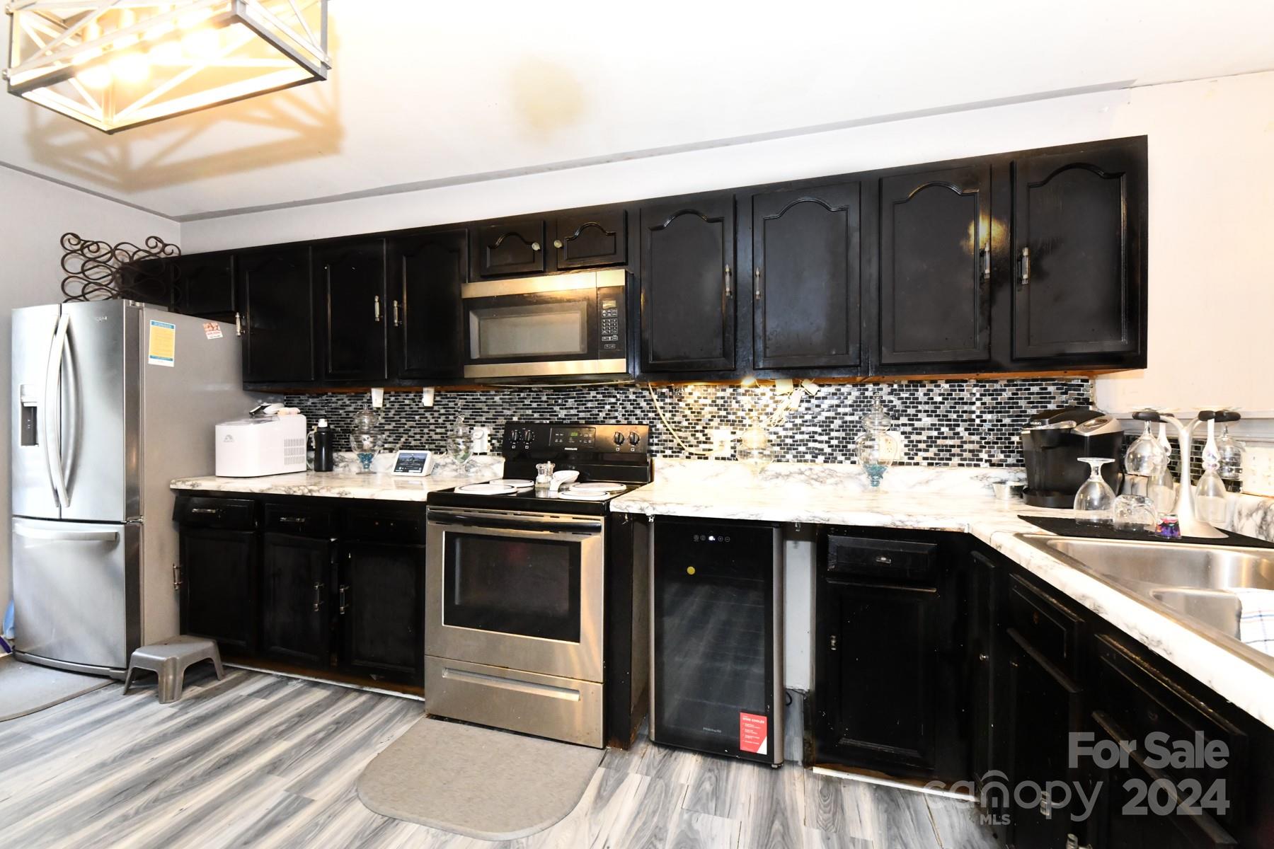 Glenn Oaks - Residential