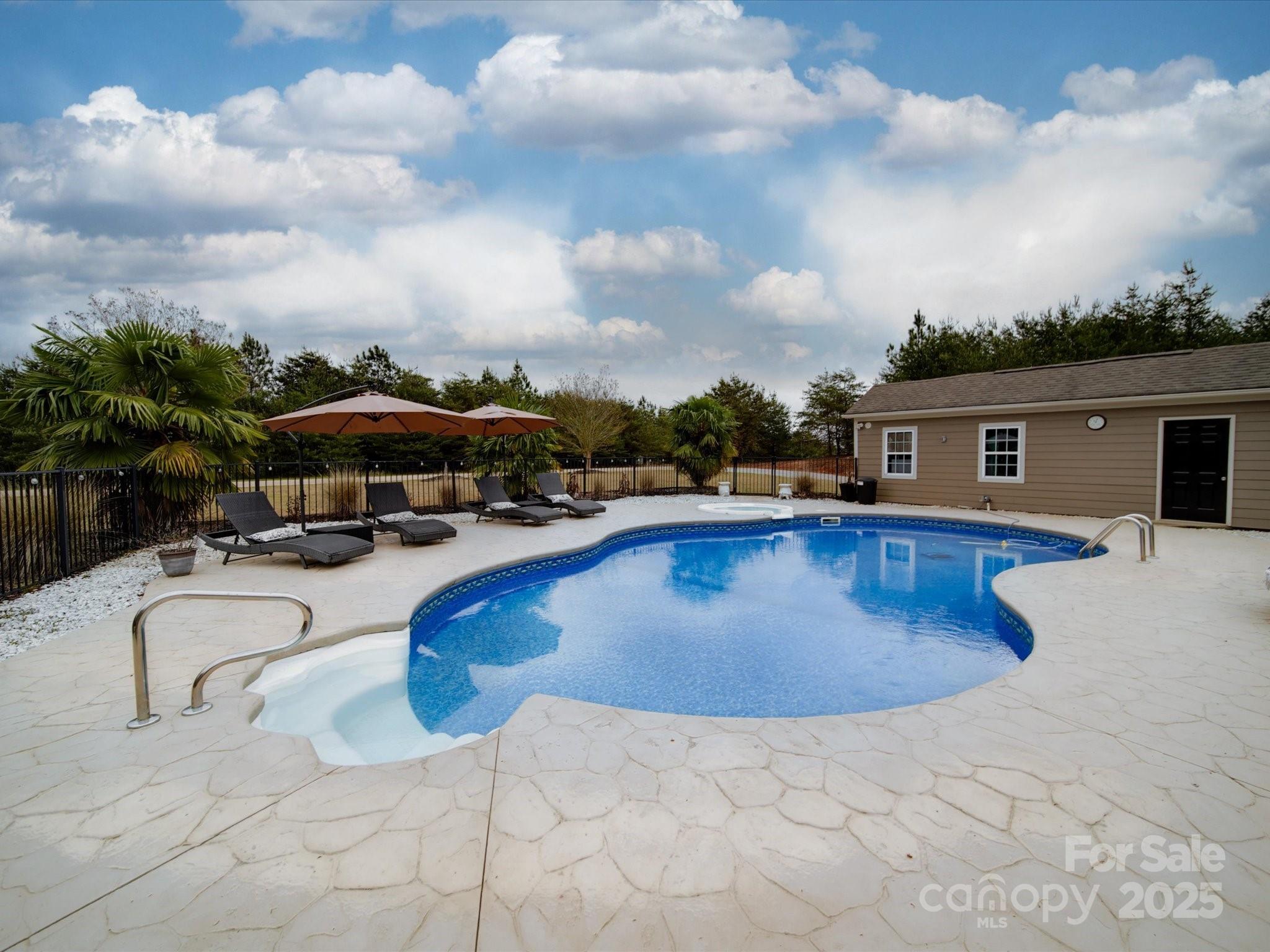 Edgewater - Residential