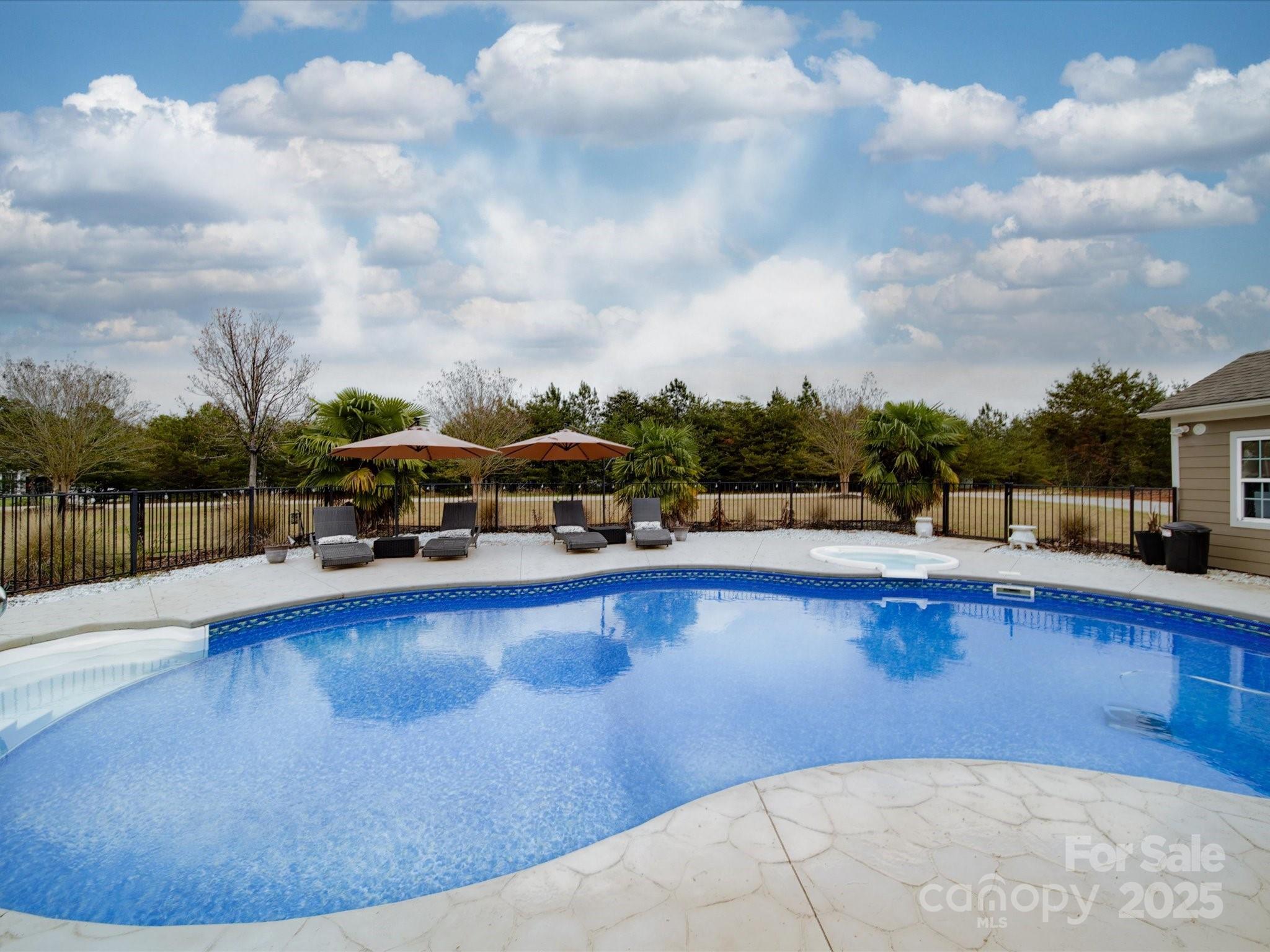 Edgewater - Residential