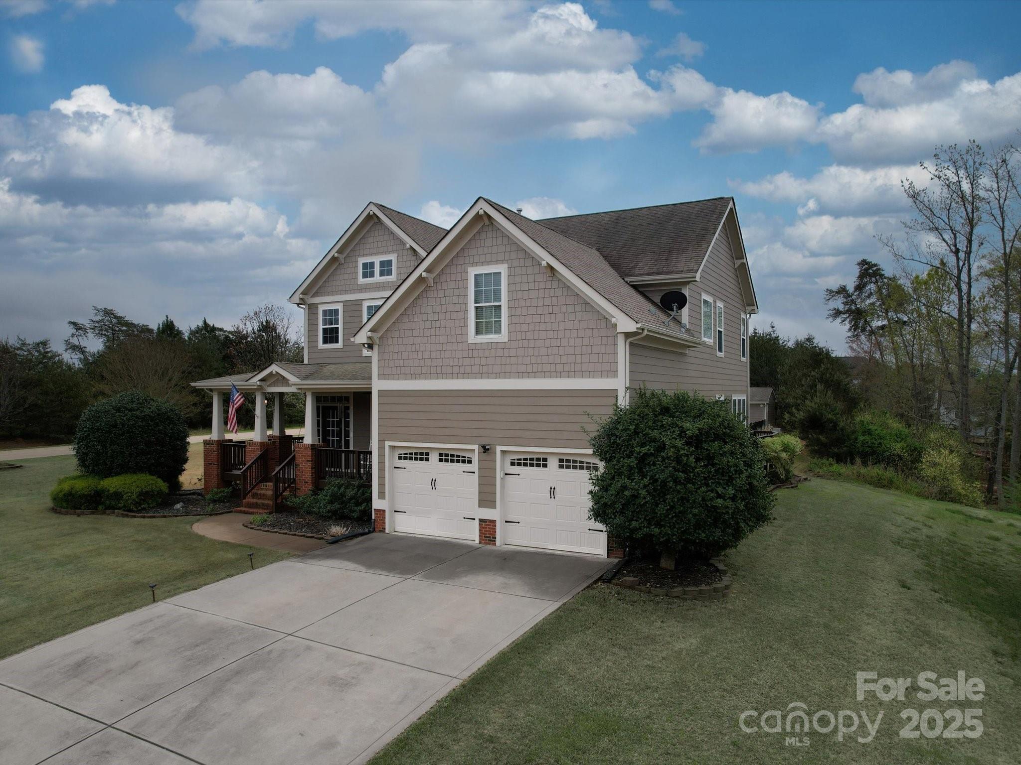 15211 Windward Lane