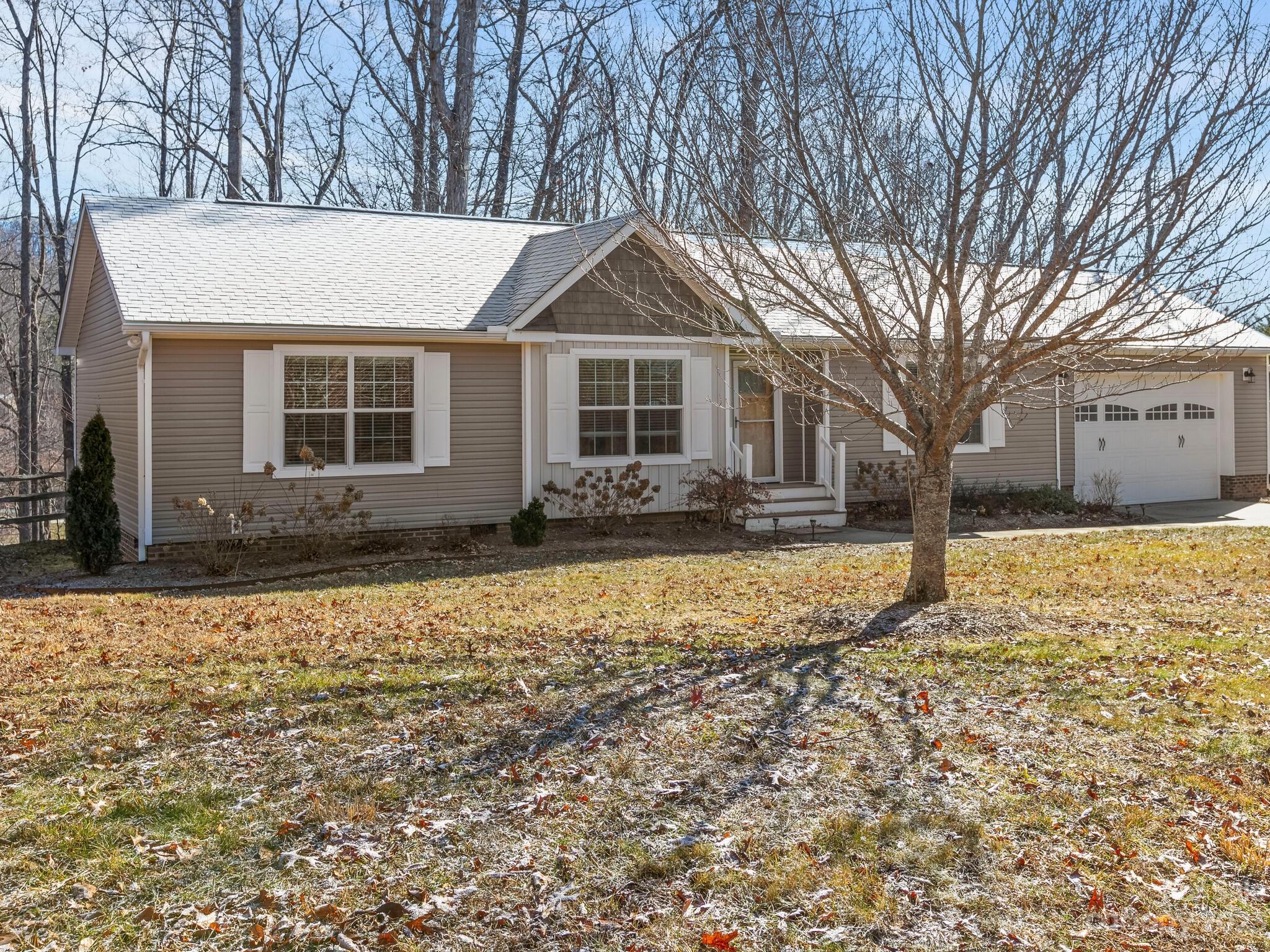 Mountain Vista At Luther Cove - Residential