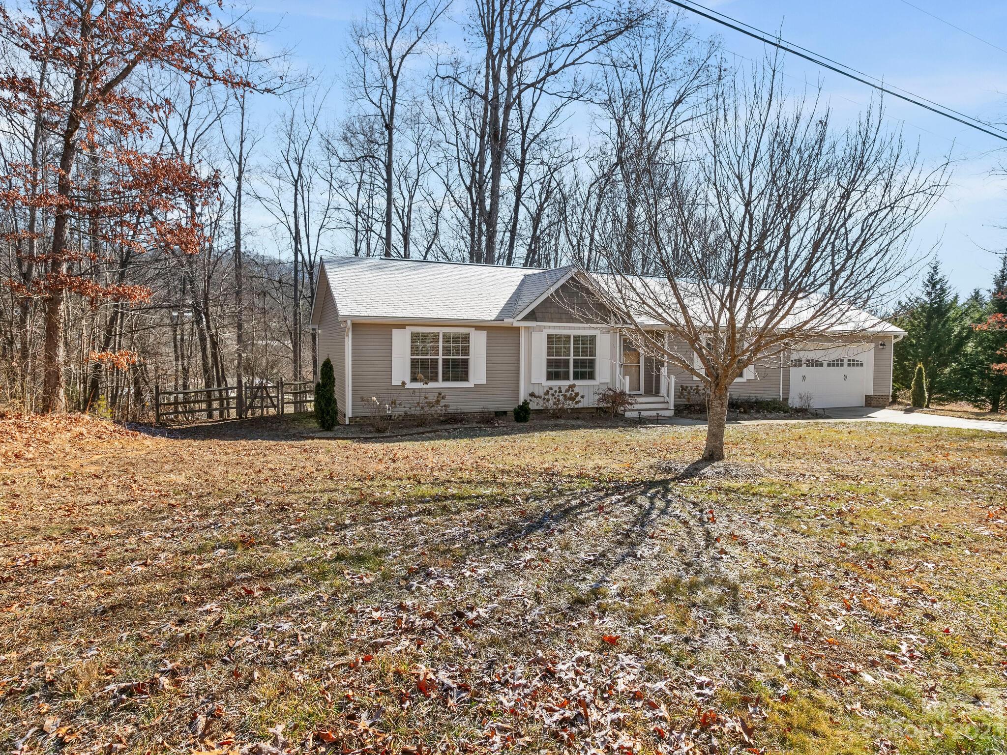Mountain Vista At Luther Cove - Residential