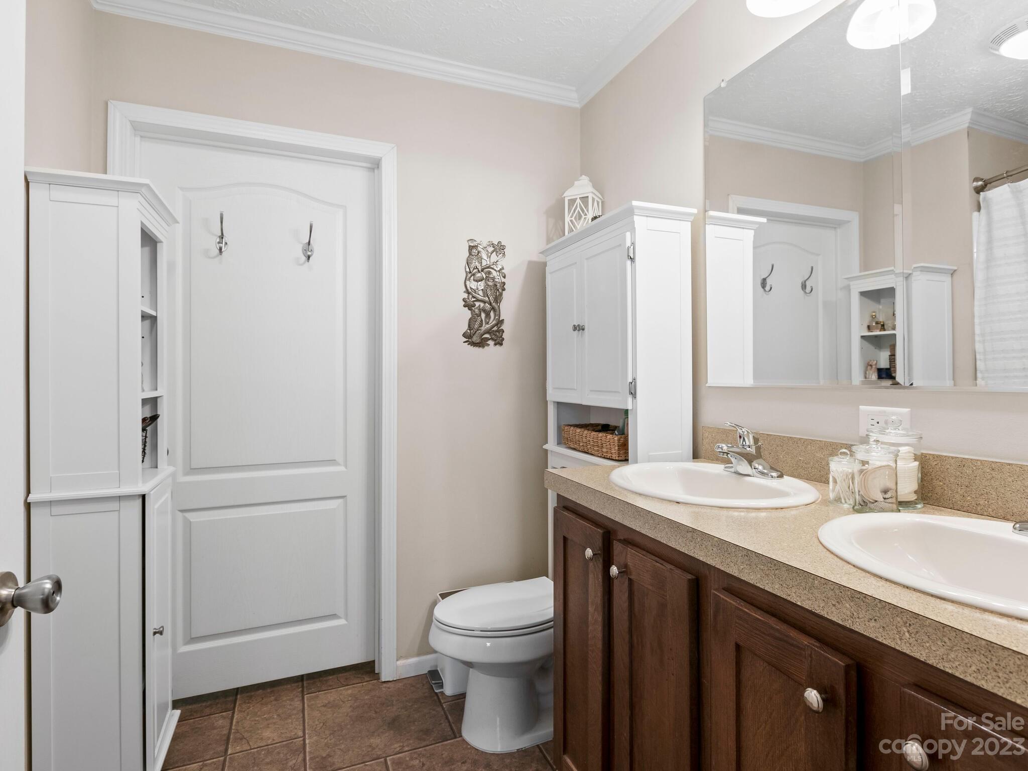 Mountain Vista At Luther Cove - Residential