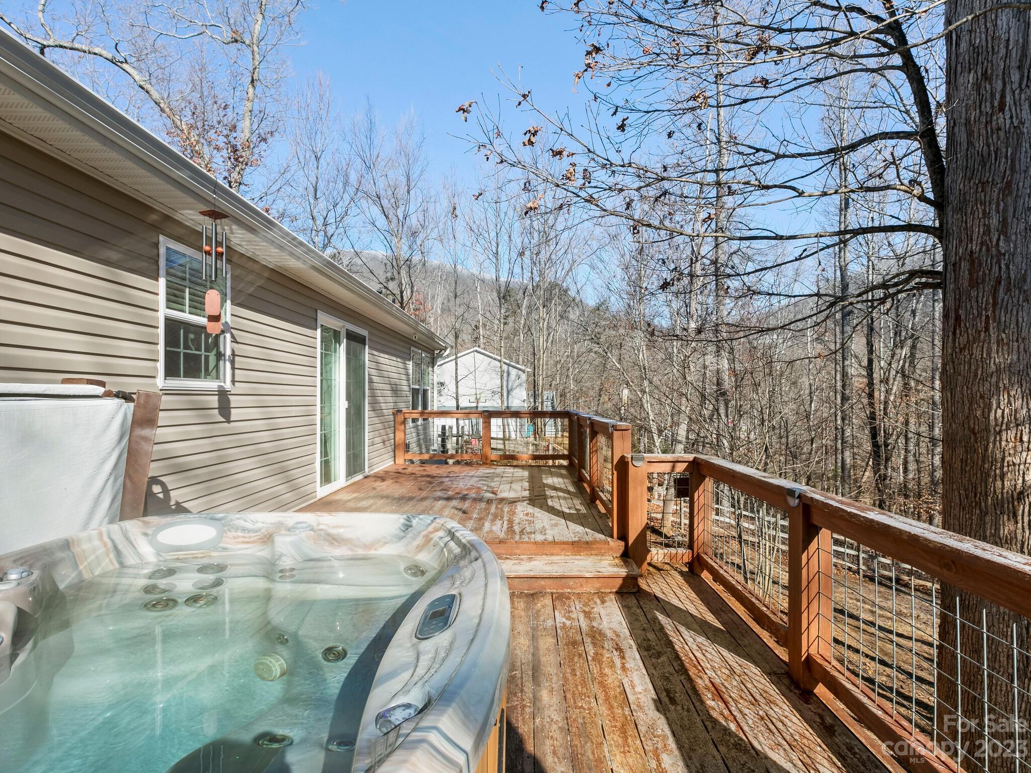 Mountain Vista At Luther Cove - Residential