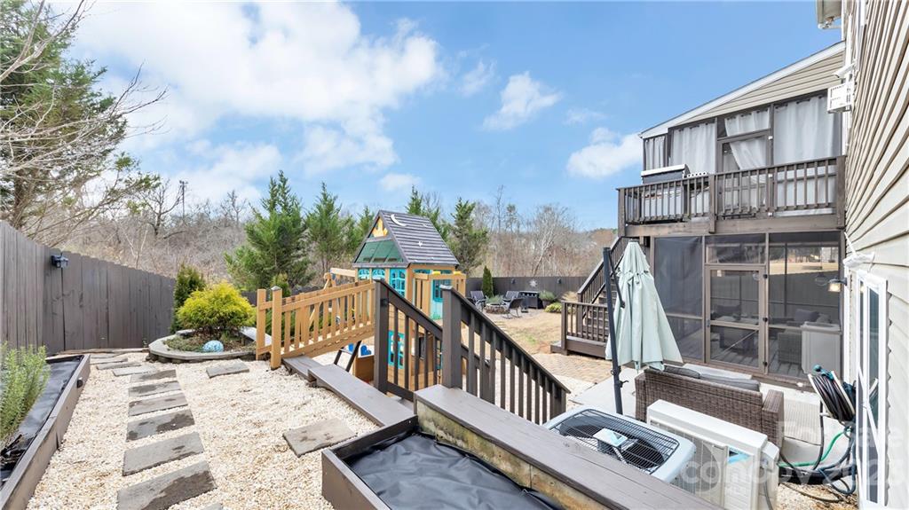 Almond Glen - Residential