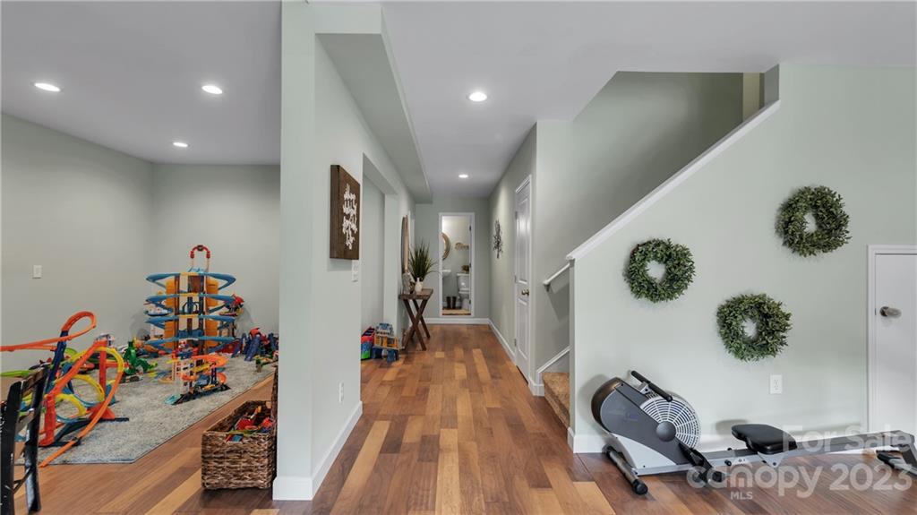 Almond Glen - Residential