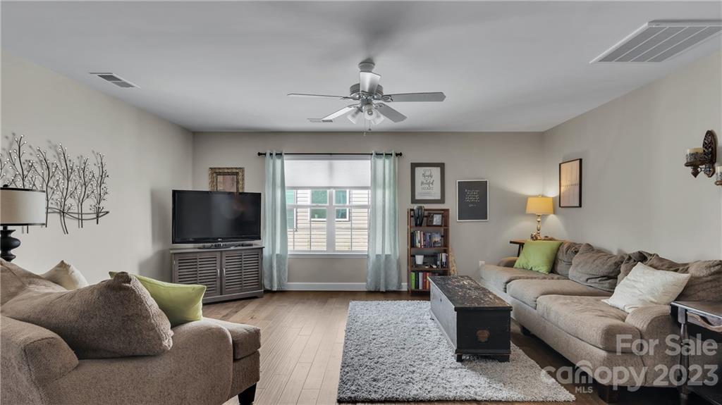 Almond Glen - Residential