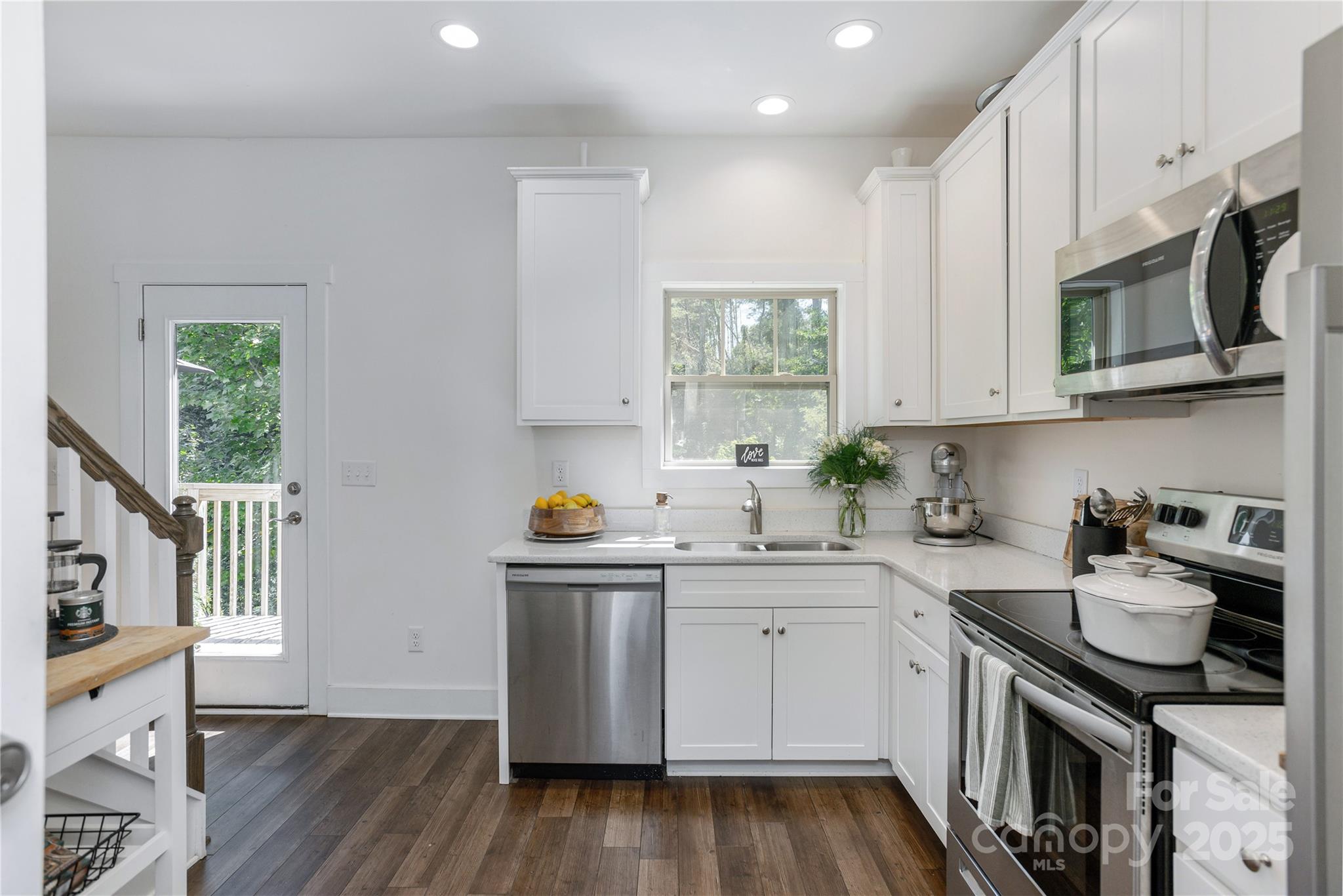 Sycamore Cottages - Residential