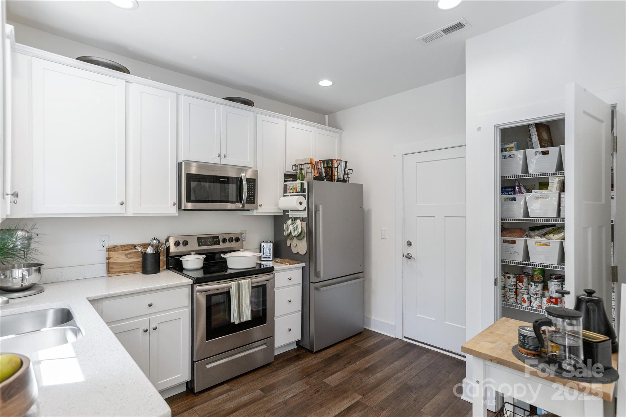 Sycamore Cottages - Residential