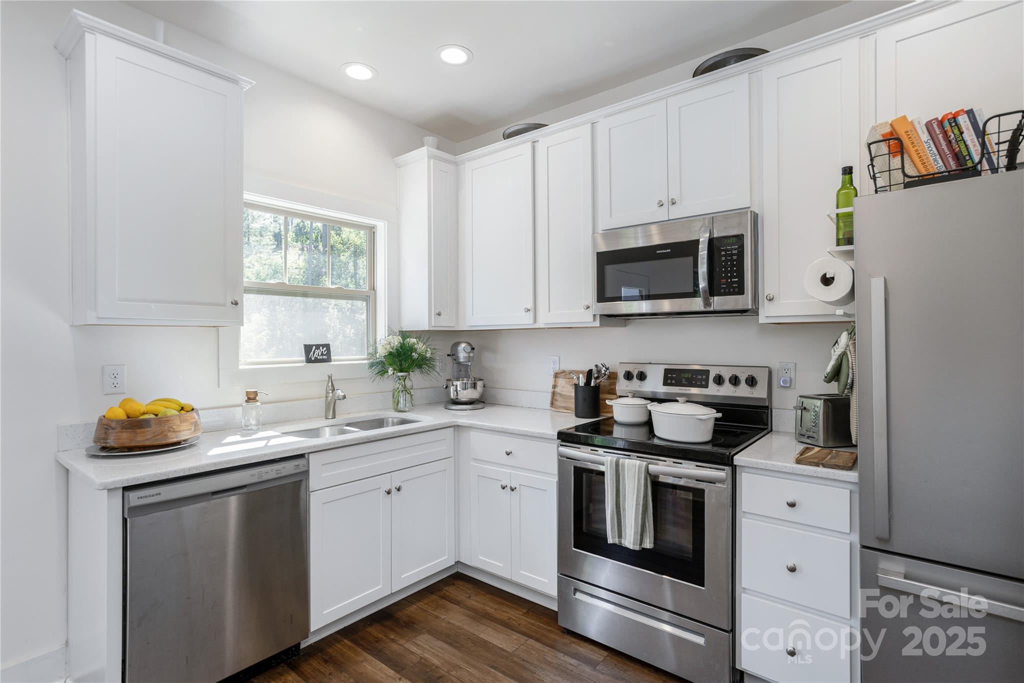 Sycamore Cottages - Residential