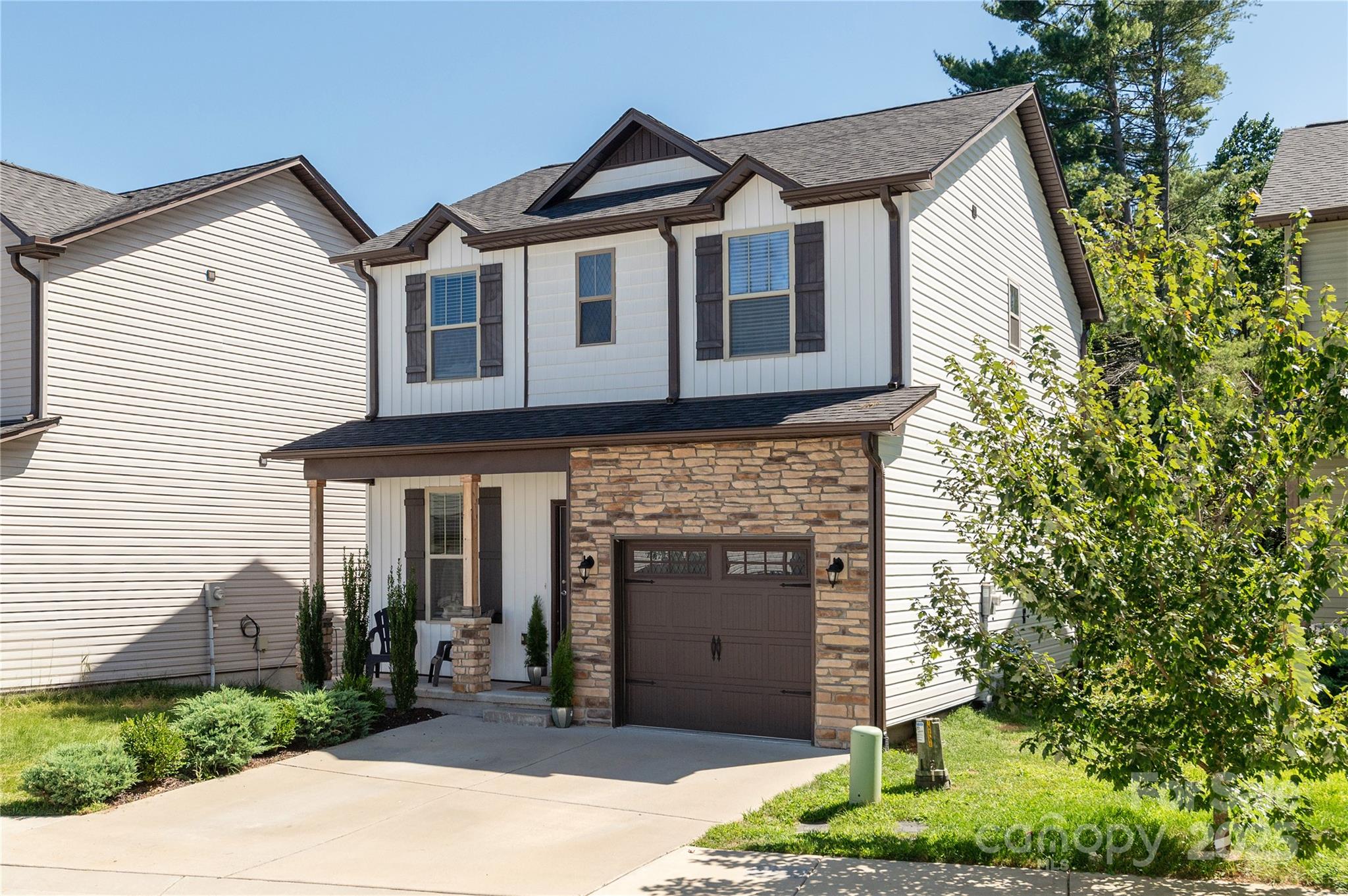 Sycamore Cottages - Residential