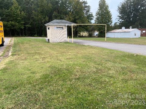 539 Hwy 21 Street Troutman NC 28166