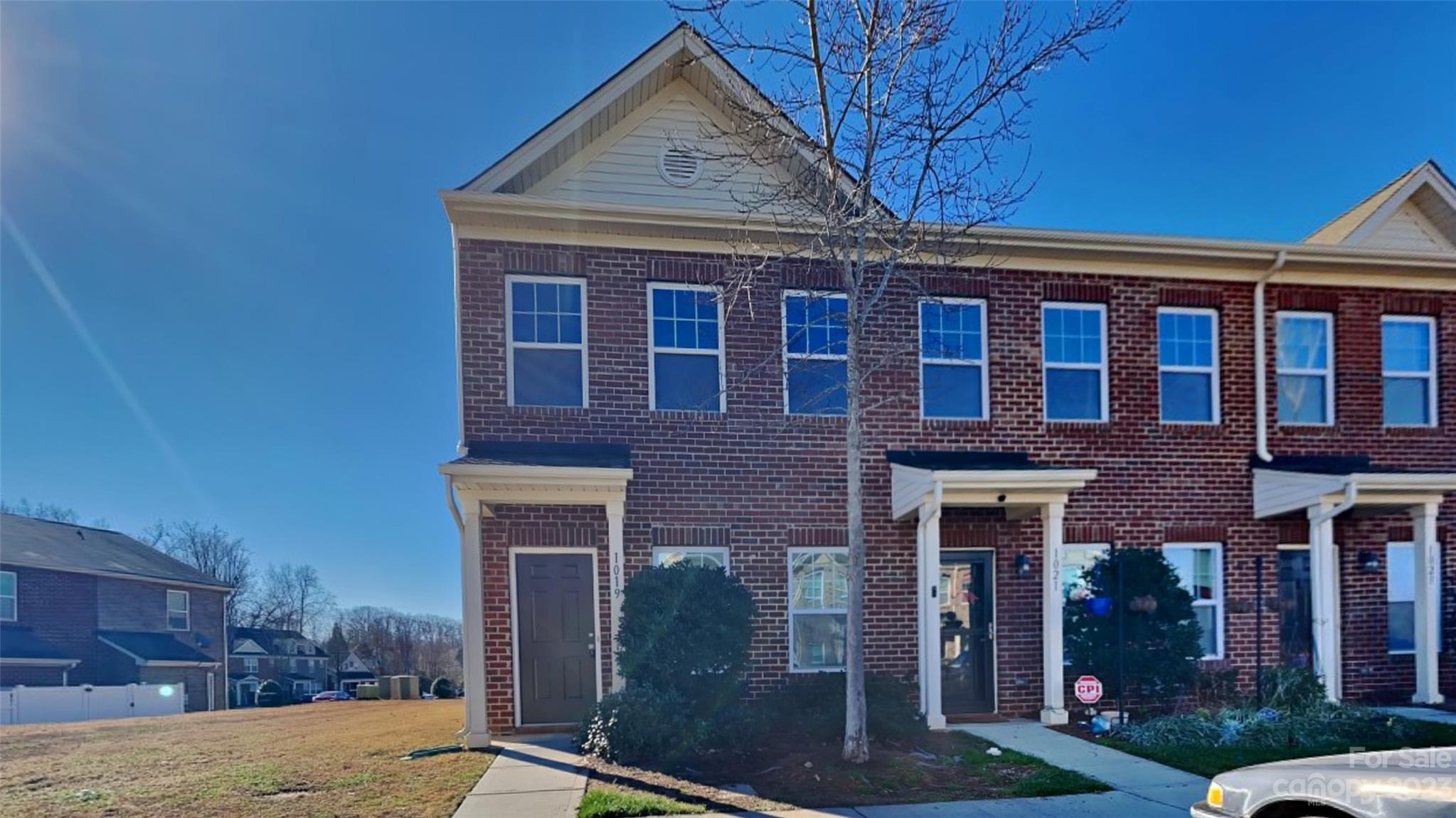 Southwinds Townhomes - Residential