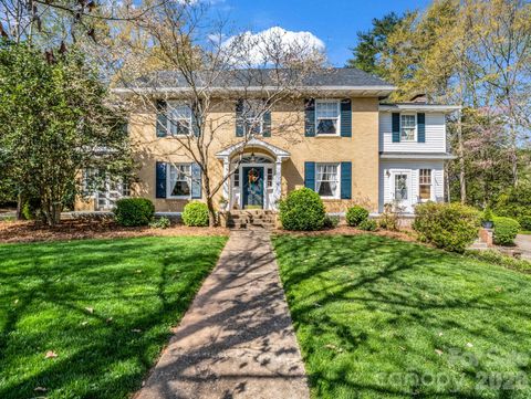 527 N Main Street Rutherfordton NC 28139
