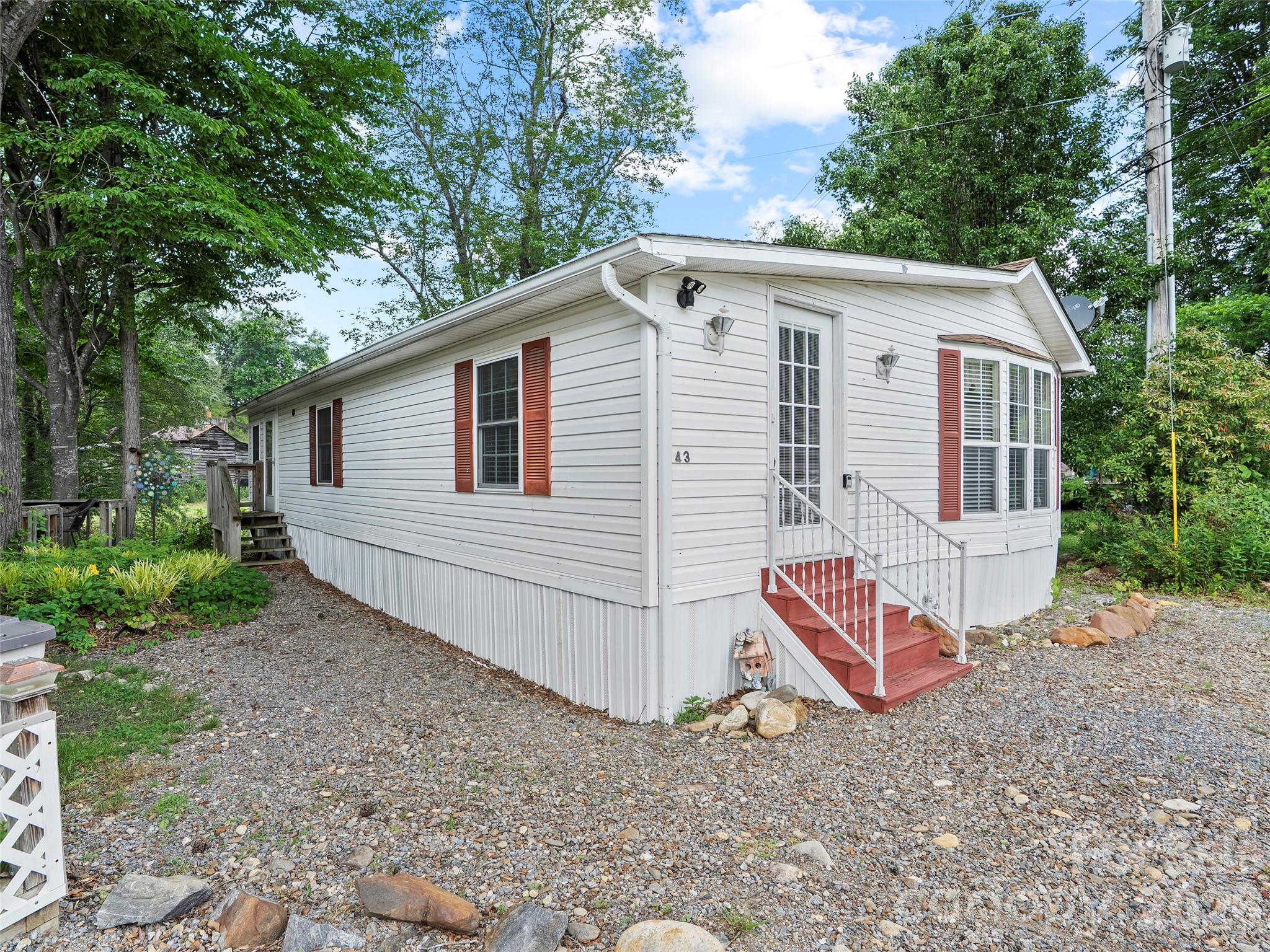 43 Pike Point