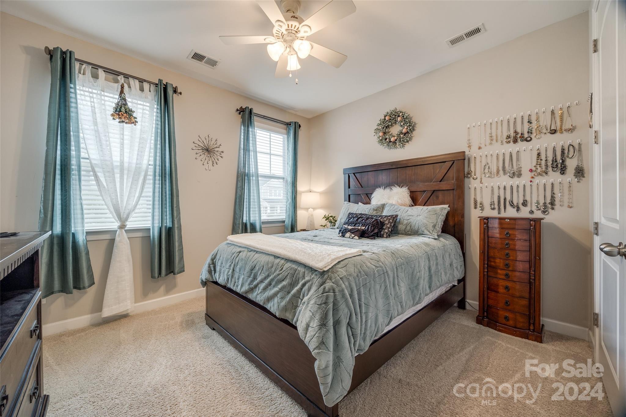 Lake Crest - Residential