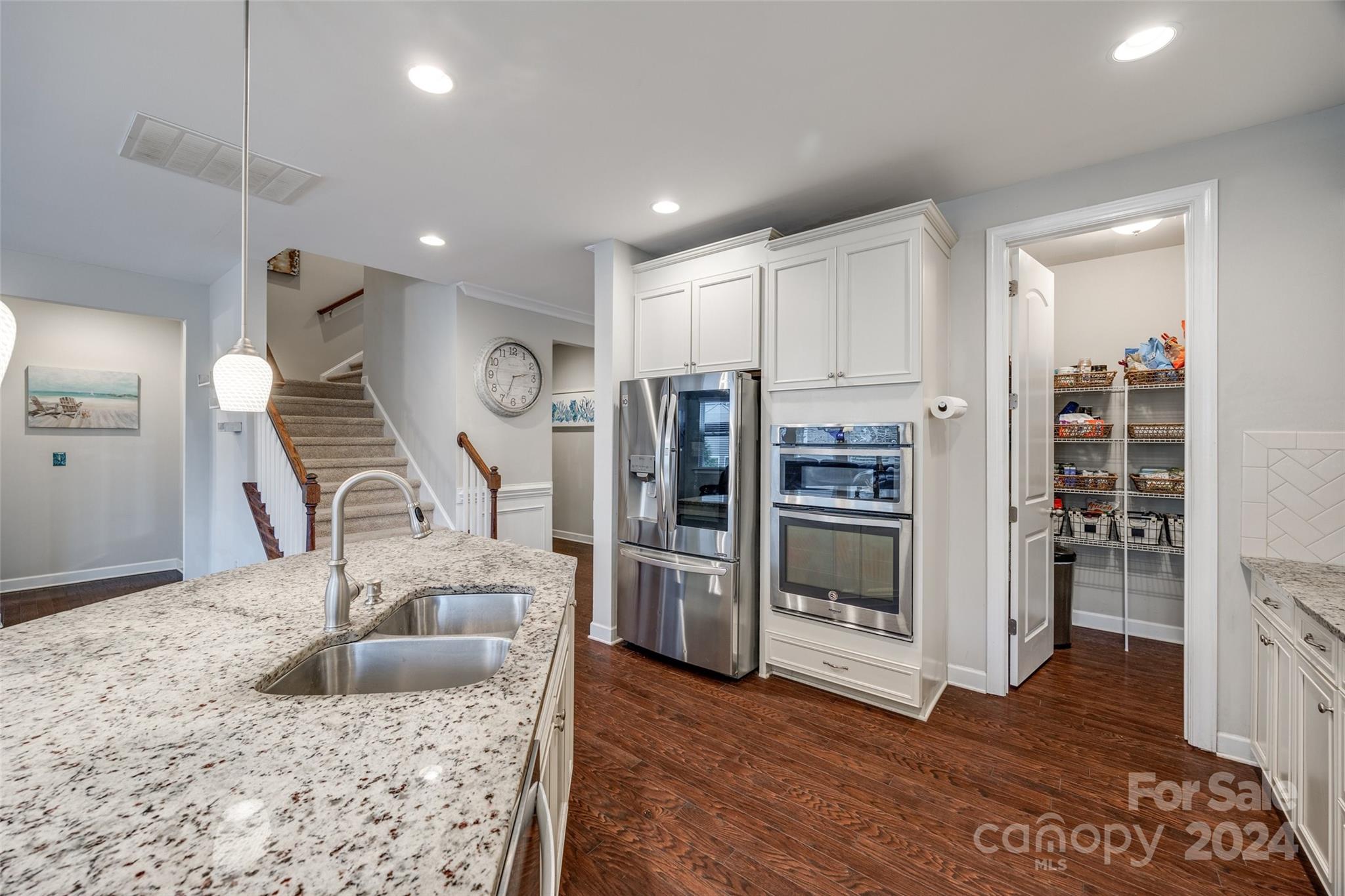 Lake Crest - Residential