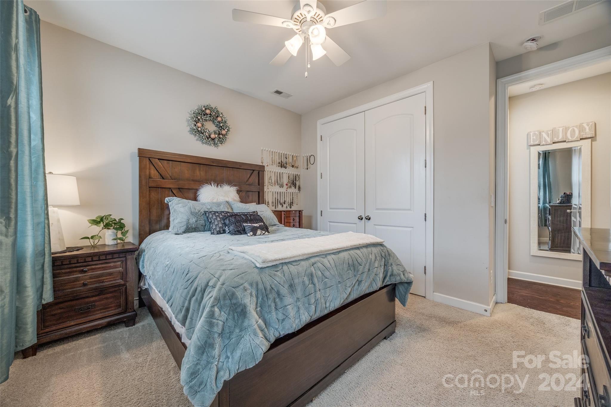 Lake Crest - Residential