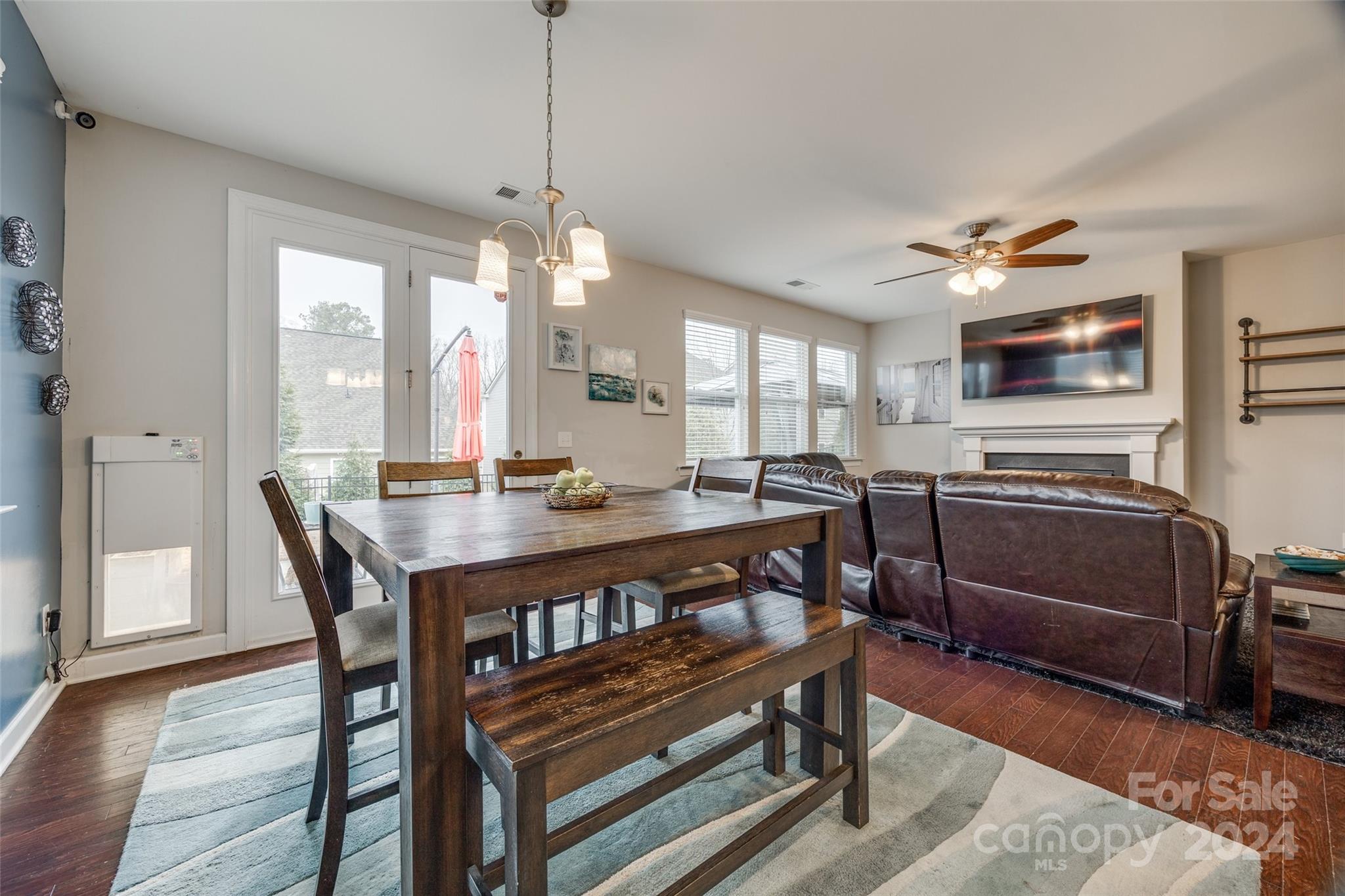 Lake Crest - Residential