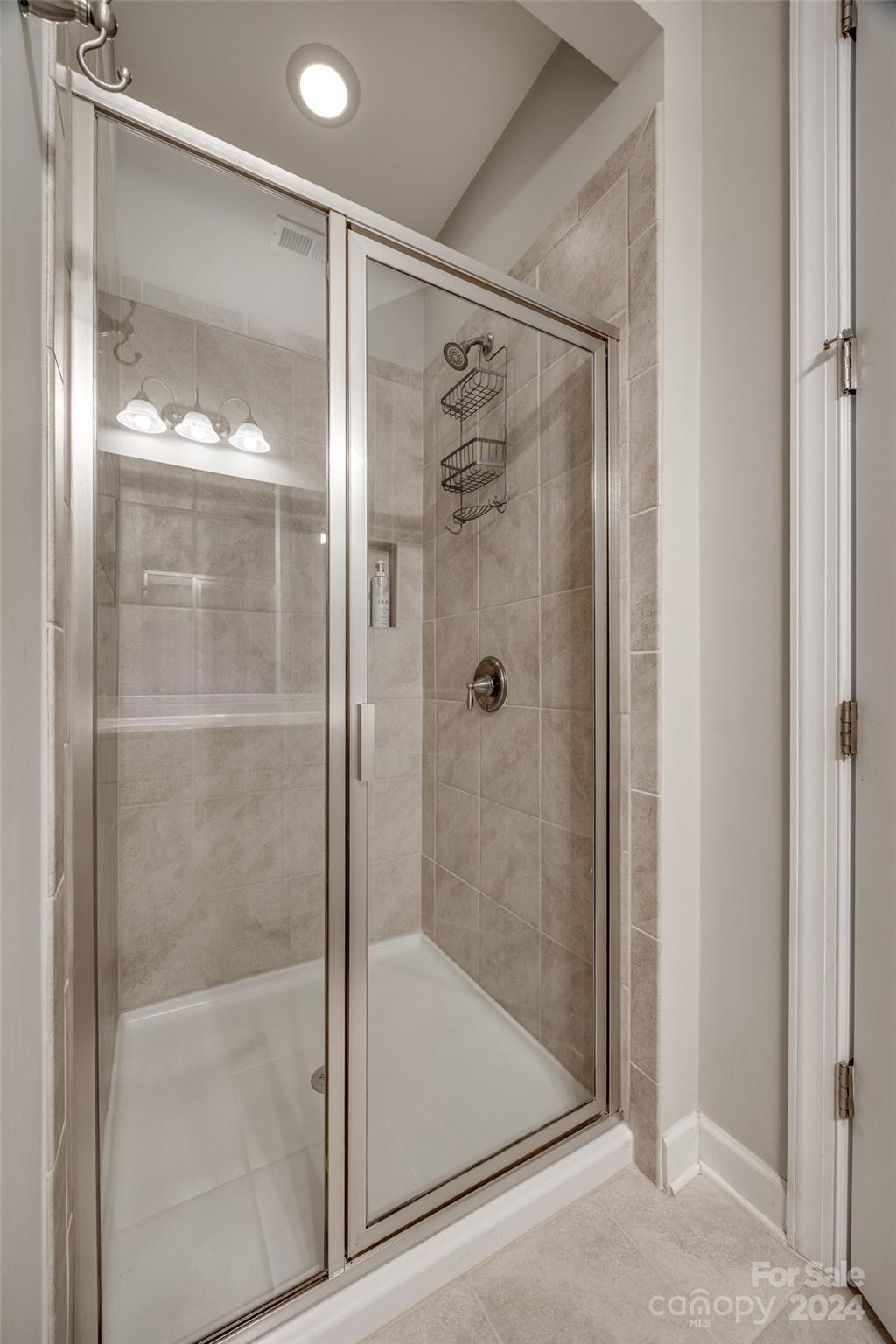 Lake Crest - Residential