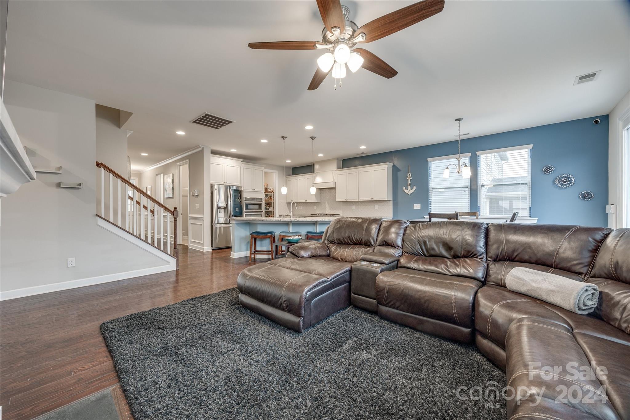 Lake Crest - Residential